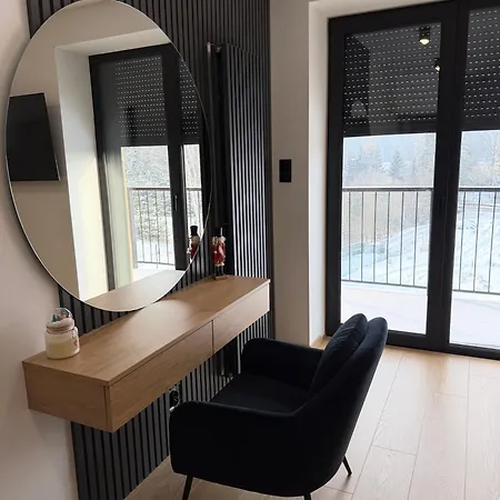 Black Wood Hébergement de vacances